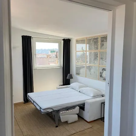 Attico Cedronio * Neapel